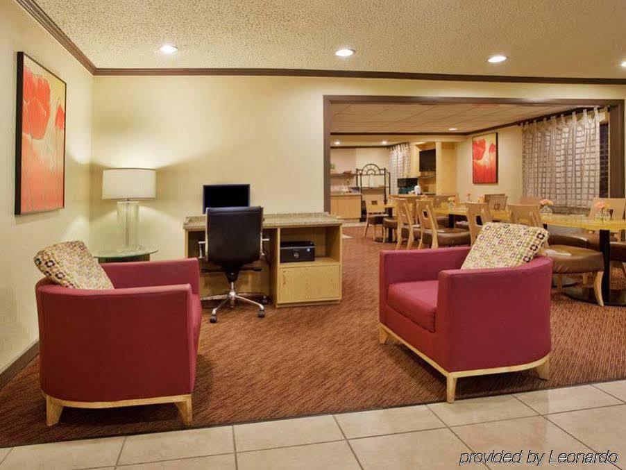 La Quinta By Wyndham Springdale Hotel Exterior photo